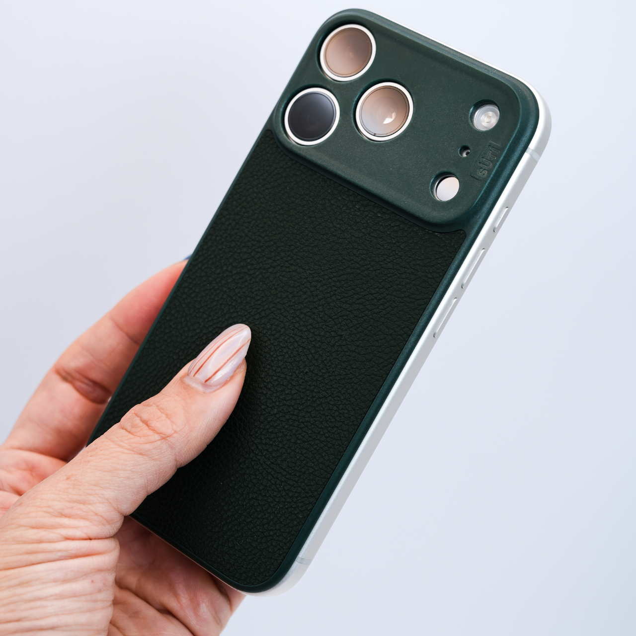 PhoneBack by Süti - Thinnest iPhone Case Minimalist for the Caseless PhoneBack by Süti - Thinnest iPhone Case Minimalist for the Caseless