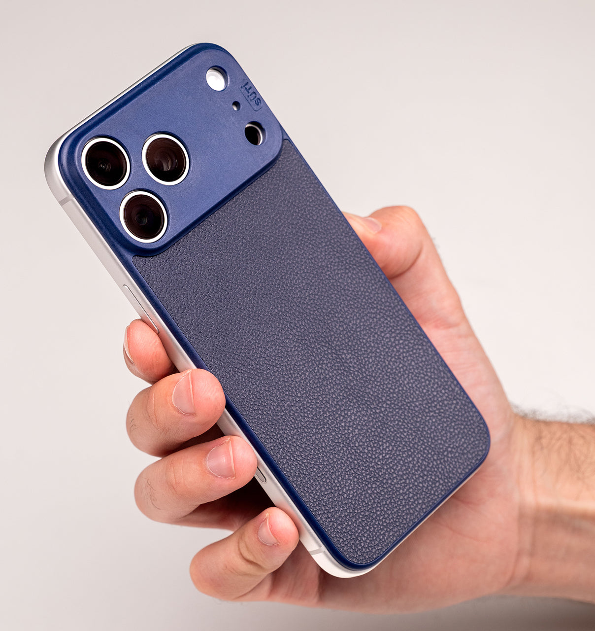 PhoneBack by Süti - Thinnest iPhone Case Minimalist for the Caseless