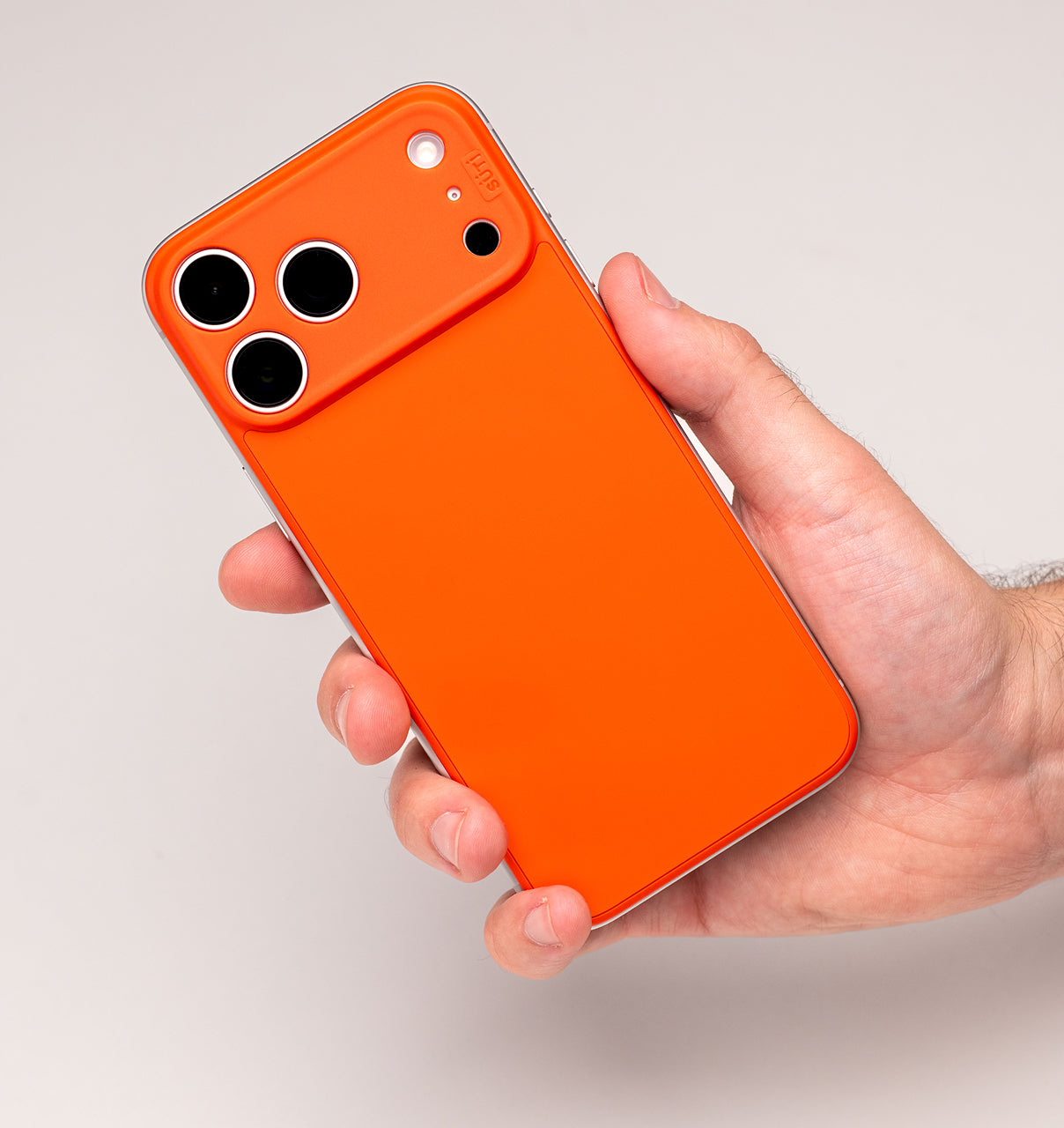 SUTI iPhone 15 Pro PhoneBack カーボン PhoneBack by Süti - Thinnest iPhone Case Minimalist for the Caseless