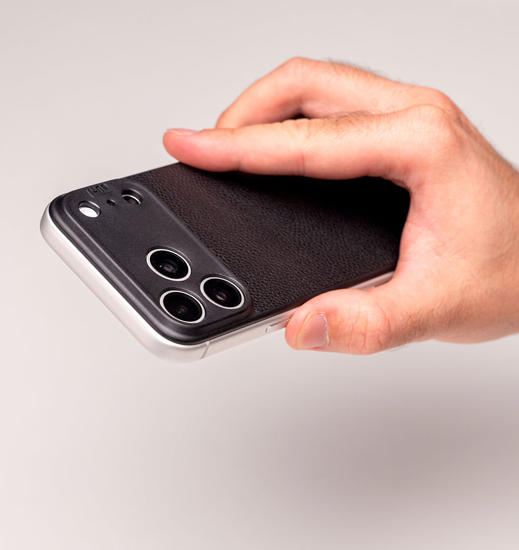 iPhone 17 PhoneBack