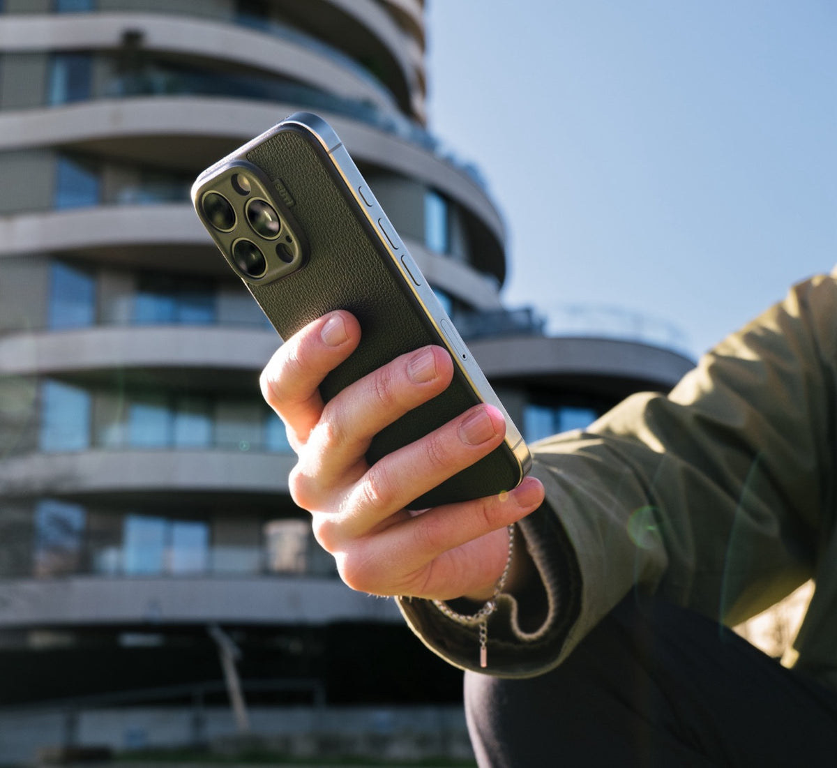PhoneBack by Süti - Thinnest iPhone Case Minimalist for the Caseless